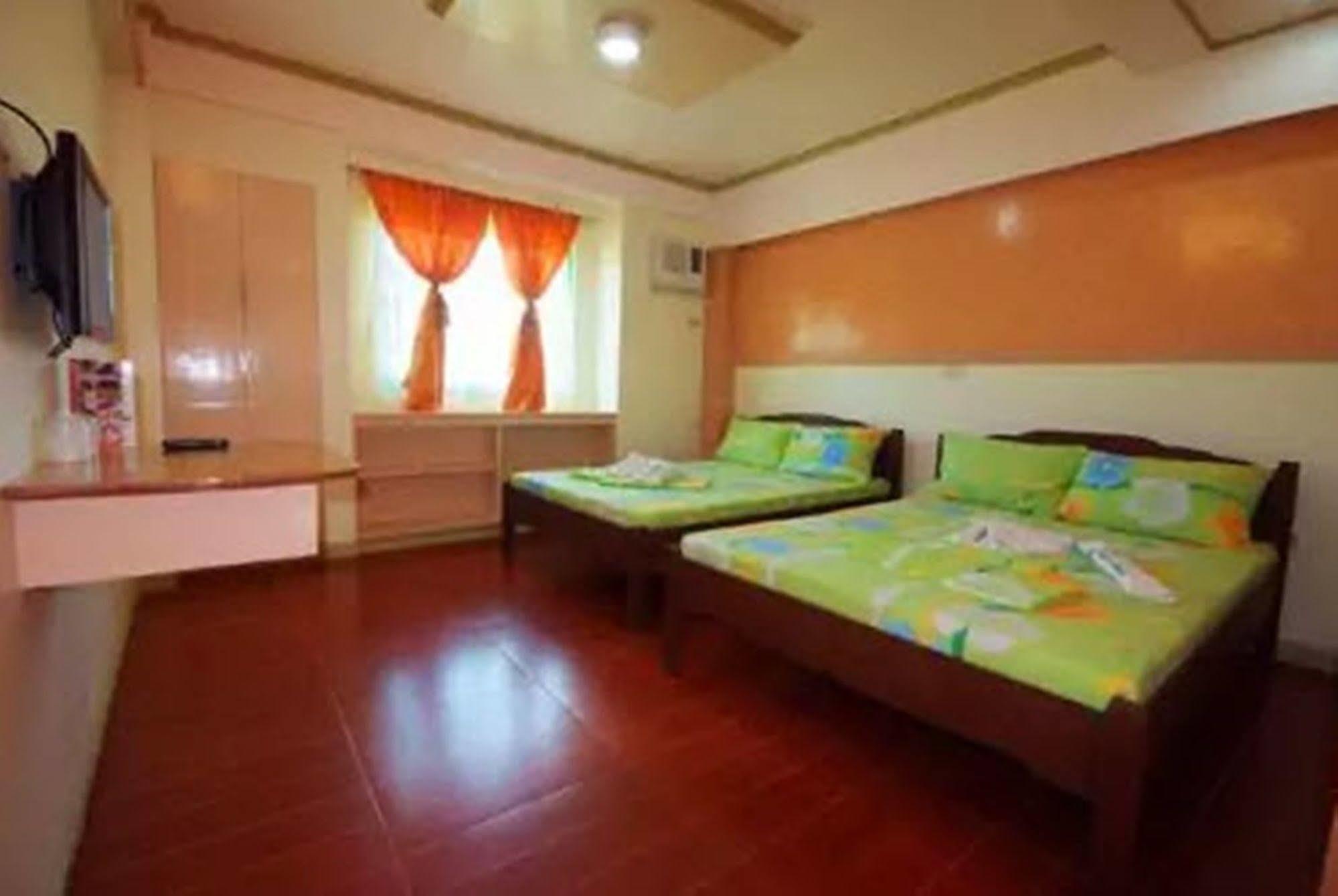 Apartelle De Francesca Puerto Galera Eksteriør billede